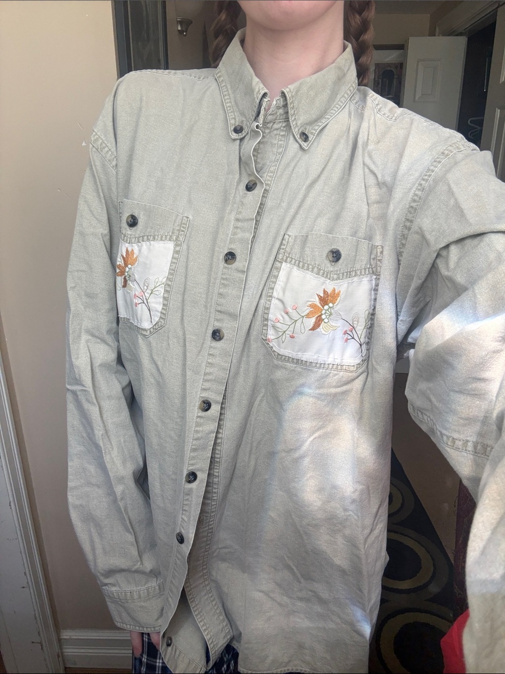 WindRiver Upcycled Casual Beige Button-Down Shirt with Patchwork Pockets - Picture 7 of 11